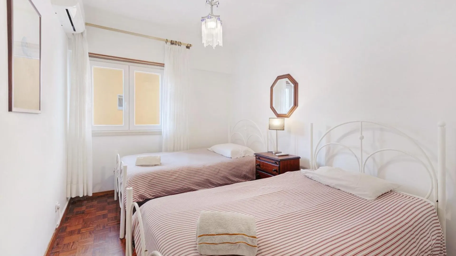 Elegant Vintage House With Barbecue Villa Cascais