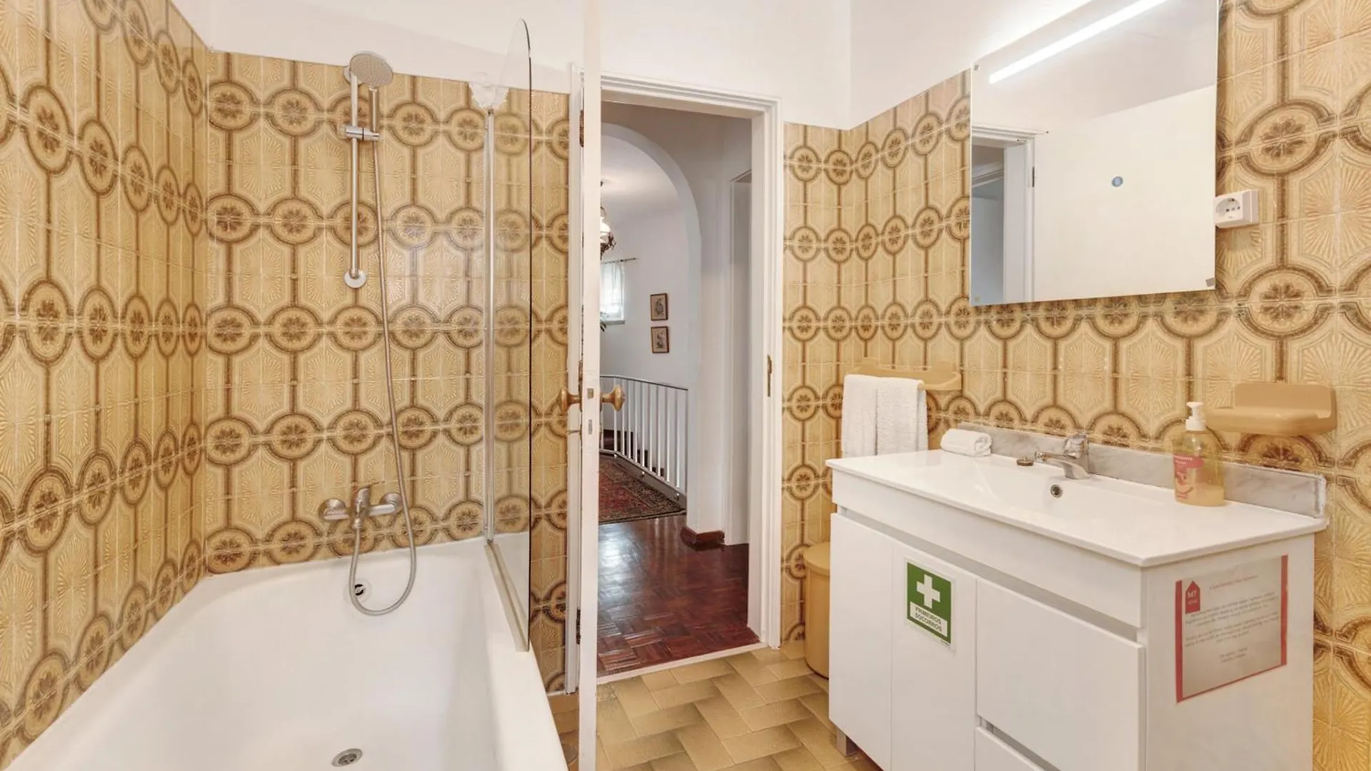 Elegant Vintage House With Barbecue Villa Cascais
