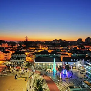 3 Bedroom Town House - Historic Centre Of Cascais. 100 Mts From The And Centre Of Cascais